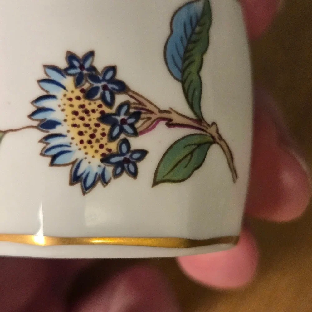 Aynsley Pembroke Fine Bone China Napkin Rings Set of 2 Floral Gold Trim England